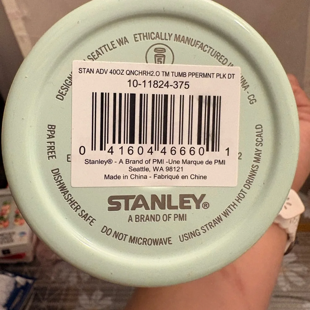 Stanley Target Exclusive Peppermint Polka dot - Picture 5 of 5